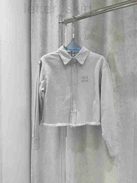 women's polos designer letter embroidery short shirt jacket for women in spring 2023 straight tube handsome tassel washed denim trend, White
women's polos designer letter embroidery short shirt jacket for women in spring 2023 straight tube handsome tassel washed denim trend, White