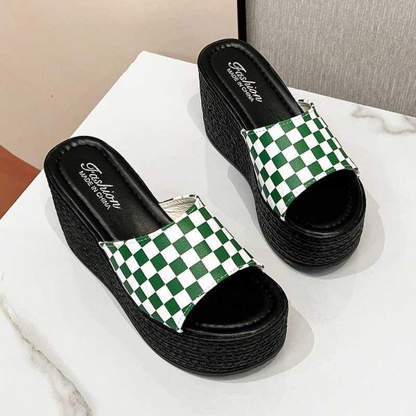 slippers 2022 summer women's beach sandals women high heels platform wedge slippers women checkerboard thick bottom slippers zapatos j2, Black
slippers 2022 summer women's beach sandals women high heels platform wedge slippers women checkerboard thick bottom slippers zapatos j2, Black