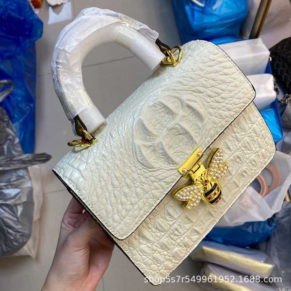 bee inlaid diamond pearl enamel crocodile bone pattern chain organ bag wind cross shoulder carrying leather cowhide 230417
bee inlaid diamond pearl enamel crocodile bone pattern chain organ bag wind cross shoulder carrying leather cowhide 230417