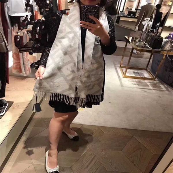 high version classic letter old flower scarf wool cashmere fashion large shawl warm and fashionable in winter, Blue;gray
high version classic letter old flower scarf wool cashmere fashion large shawl warm and fashionable in winter, Blue;gray