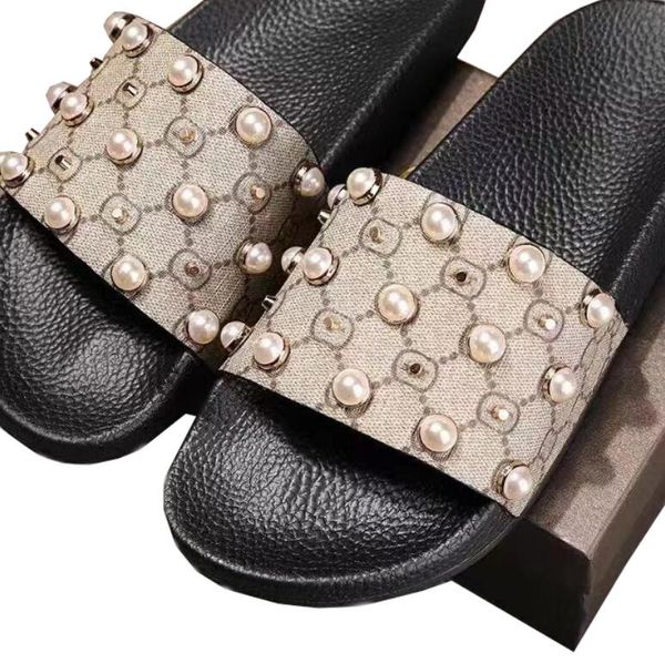 foam runner designer slippers fashion beach mens and womens same style couples one-line slippers luxury rubber soft non-slip g letter style, Black
foam runner designer slippers fashion beach mens and womens same style couples one-line slippers luxury rubber soft non-slip g letter style, Black