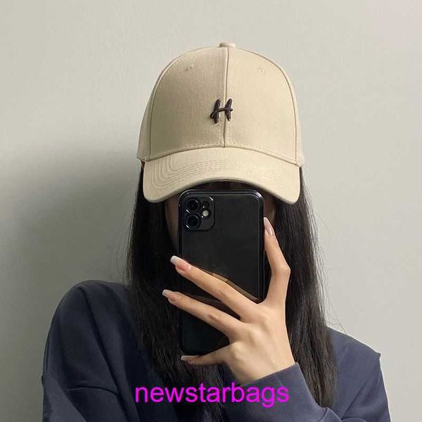 original edition designer herms hat for sale baseball cap hard female summer new korean version face show niche fashion thin duck tongue hat, Blue;gray
original edition designer herms hat for sale baseball cap hard female summer new korean version face show niche fashion thin duck tongue hat, Blue;gray
