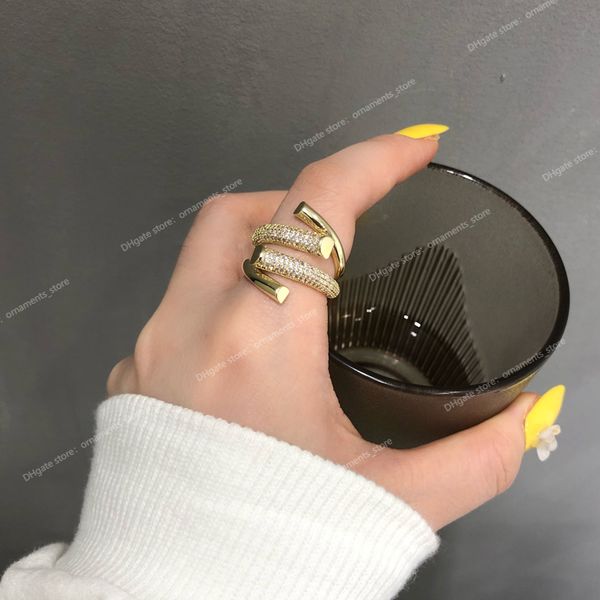 2022 new european and american design micro setting zircon metal cross opening rings for women's gothic girls' luxury jewelry fash, Golden;silver
2022 new european and american design micro setting zircon metal cross opening rings for women's gothic girls' luxury jewelry fash, Golden;silver