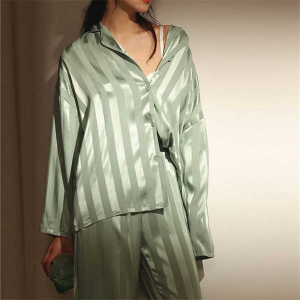 women's sleep lounge caiyier big size m-5xl women nightwear grid stripe luxury ice silk pajamas set long sleeve soft sleepwear female w
women's sleep lounge caiyier big size m-5xl women nightwear grid stripe luxury ice silk pajamas set long sleeve soft sleepwear female w