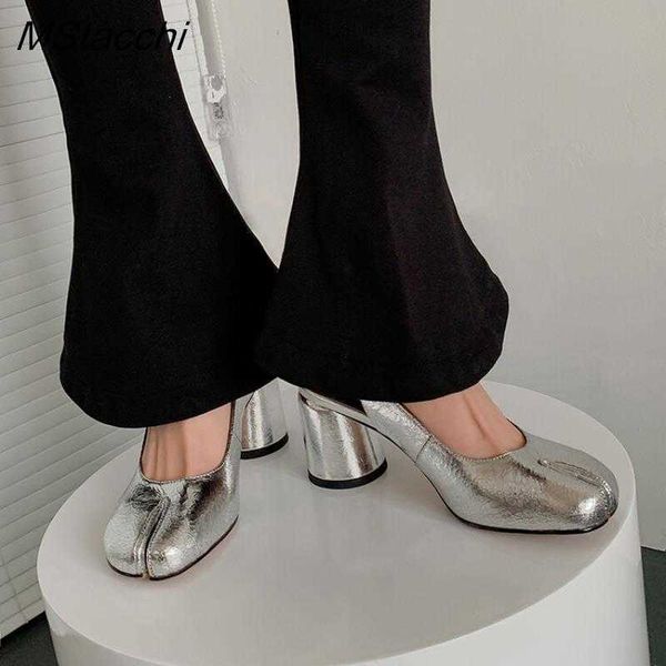 new sandals split toe women pumps genuine leather round heel shoes summer luxury brand silver designer stylish slingback 230406, Black
new sandals split toe women pumps genuine leather round heel shoes summer luxury brand silver designer stylish slingback 230406, Black