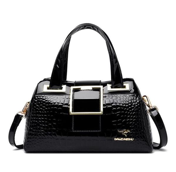 middleaged women039s bag simple trendy oneshoulder messenger bags fashionable largecapacity handbag6664519
middleaged women039s bag simple trendy oneshoulder messenger bags fashionable largecapacity handbag6664519