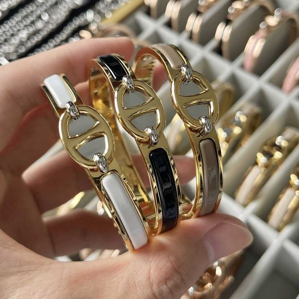 designer bracelets herms bangle h family h new rose gold pig nose color high grade temperament simple light luxury, Black
designer bracelets herms bangle h family h new rose gold pig nose color high grade temperament simple light luxury, Black