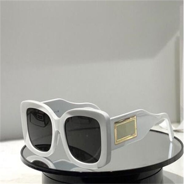 10a luxury sunglasses adumbral sunglasses fashion designer sunglasses for men women summer 4377 style anti-ultraviolet retro plate full fram, White;black
10a luxury sunglasses adumbral sunglasses fashion designer sunglasses for men women summer 4377 style anti-ultraviolet retro plate full fram, White;black