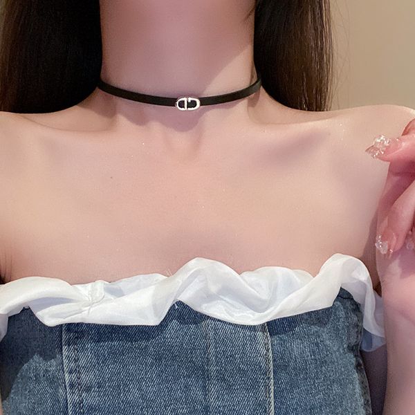 s3596 korea fashion jewelry cool letter pendant necklace street short nightclub pu leather short collarbone choker necklaces, Silver
s3596 korea fashion jewelry cool letter pendant necklace street short nightclub pu leather short collarbone choker necklaces, Silver