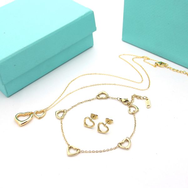 Heart Necklace Designer Jewelry Women's Pendant Necklace Bracelet Stud Earrings Set tiffanism Fashion Bracelet Luxury Stud Earrings Wedding Christmas gift
Heart Necklace Designer Jewelry Women's Pendant Necklace Bracelet Stud Earrings Set tiffanism Fashion Bracelet Luxury Stud Earrings Wedding Christmas gift
