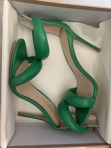 famous brand gold rome bijoux sandals shoes stiletto heel sheepskin womens shoe genuine leather narrow band high heeled shoes designer cover, Black 
famous brand gold rome bijoux sandals shoes stiletto heel sheepskin womens shoe genuine leather narrow band high heeled shoes designer cover, Black