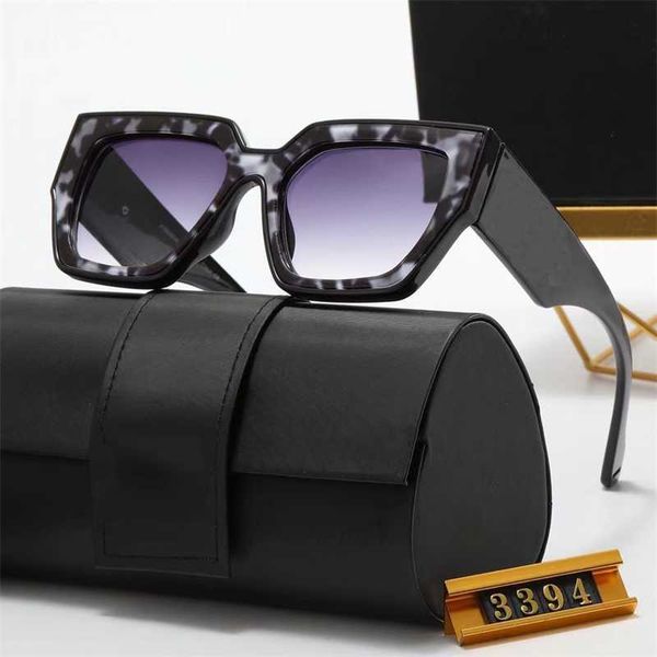 camouflag-frame sunglasses luxurious gradient color sunscreen glasses for men and women designed by high-end brand designers, White;black
camouflag-frame sunglasses luxurious gradient color sunscreen glasses for men and women designed by high-end brand designers, White;black