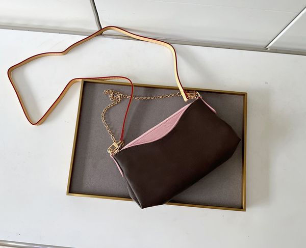 designer womens shoulder bag luxury pallas handbags brown flower letter chains bags quality leather small crossbody purses ladies fashion cl
designer womens shoulder bag luxury pallas handbags brown flower letter chains bags quality leather small crossbody purses ladies fashion cl