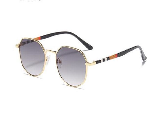 2023 new classic polarized sunglasses women designer 2023 luxury alloy metal polaroid tempered glass lens retro glasses sun glasses uv400, White;black
2023 new classic polarized sunglasses women designer 2023 luxury alloy metal polaroid tempered glass lens retro glasses sun glasses uv400, White;black