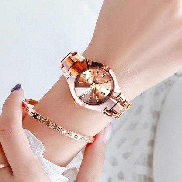 sapphire men's quartz watch 41mm stainless steel exquisite fashion luxury designer waterproof super luminous function, Slivery;brown
sapphire men's quartz watch 41mm stainless steel exquisite fashion luxury designer waterproof super luminous function, Slivery;brown