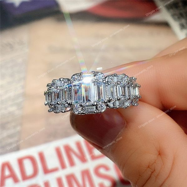 new trendy finger ring for women full dazzling geometric cubic zircon fashion versatile female ring wedding bands jewelry fashion jewelryrin, Golden;silver
new trendy finger ring for women full dazzling geometric cubic zircon fashion versatile female ring wedding bands jewelry fashion jewelryrin, Golden;silver