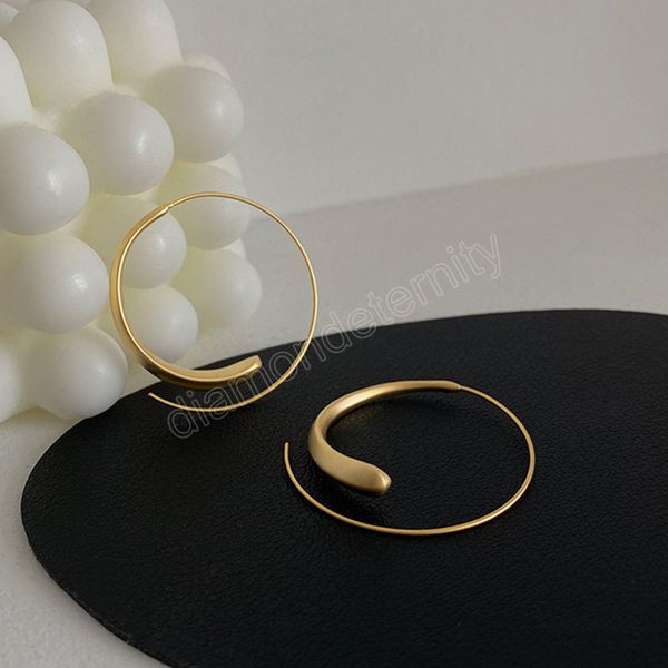 minimalist gold spiral round hoop earrings for women korean c shaped statement wedding party girl daily life jewelry gift bijoux, Golden;silver
minimalist gold spiral round hoop earrings for women korean c shaped statement wedding party girl daily life jewelry gift bijoux, Golden;silver