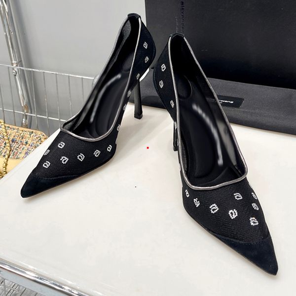 2023 brand pumps high heel shoes wedding shoe real leather pointed toes women nude black patent leathers size 35-40 -343
2023 brand pumps high heel shoes wedding shoe real leather pointed toes women nude black patent leathers size 35-40 -343
