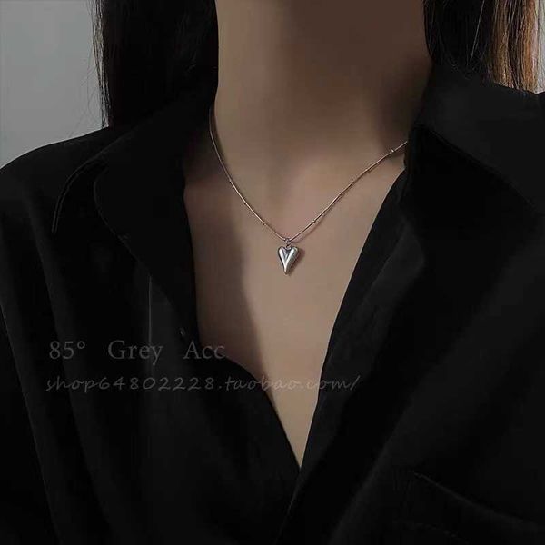 pendant necklaces 2023 fashion peach heart water drop pendant necklace jewelry pink crystal girl sweet cool clavicle chain aesthetic y2k acc, Silver
pendant necklaces 2023 fashion peach heart water drop pendant necklace jewelry pink crystal girl sweet cool clavicle chain aesthetic y2k acc, Silver