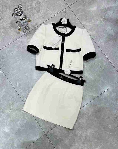 women's swimwear designer 23 spring/summer new little fragrant style celebrity temperament reduce age and show thin contrast short slee, White;black
women's swimwear designer 23 spring/summer new little fragrant style celebrity temperament reduce age and show thin contrast short slee, White;black
