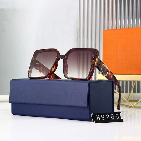 fashion designer lou vut luxury cool sunglasses 2023 fourleaf square women's versatile overseas glasses outdoor, White;black
fashion designer lou vut luxury cool sunglasses 2023 fourleaf square women's versatile overseas glasses outdoor, White;black