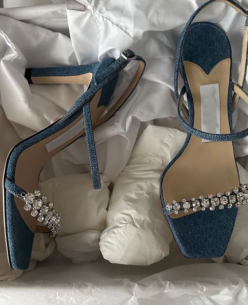 famous summer brand women meira sandals with crystal-embellished strap high heels lady party wedding dress elegant 2023 sandalias eu35-43, Black
famous summer brand women meira sandals with crystal-embellished strap high heels lady party wedding dress elegant 2023 sandalias eu35-43, Black