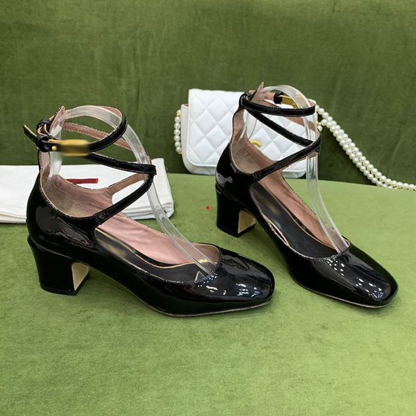 2023 womens shoes dress shoe heels sandals sneakers party boots r high heel ballet luxury red leather flat ladies work wedding 35-40 heatsho, Black
2023 womens shoes dress shoe heels sandals sneakers party boots r high heel ballet luxury red leather flat ladies work wedding 35-40 heatsho, Black