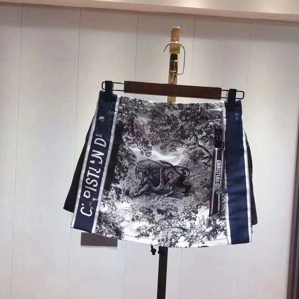 design sensation animal jungle print skirt shorts with temperament and age reducing popular style, Black
design sensation animal jungle print skirt shorts with temperament and age reducing popular style, Black