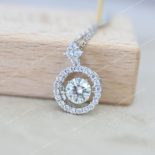1/0.8 ct moissanite pendant for women simulated diamond necklace s925 sterling silver jewelry girl valentine's day gift fine jewelrypen
1/0.8 ct moissanite pendant for women simulated diamond necklace s925 sterling silver jewelry girl valentine's day gift fine jewelrypen