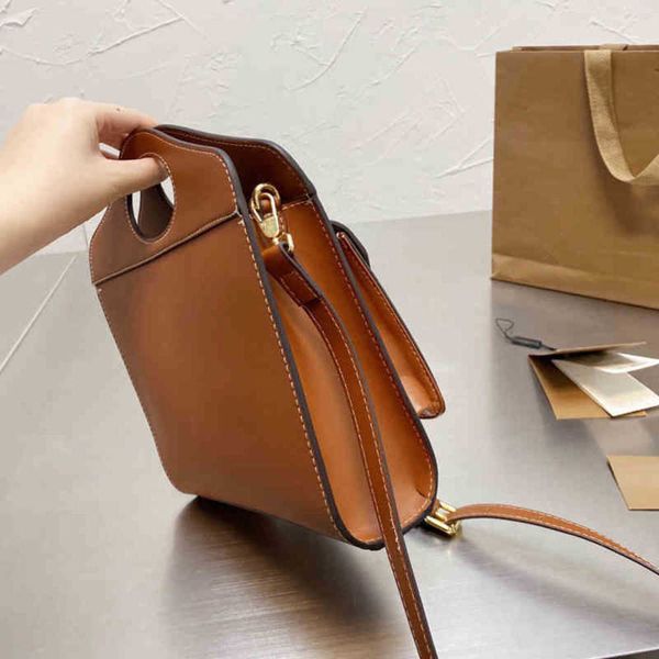messenger bag women solid color handbag shoulder vintage leather luxury designer crossbody female bucket 220326
messenger bag women solid color handbag shoulder vintage leather luxury designer crossbody female bucket 220326