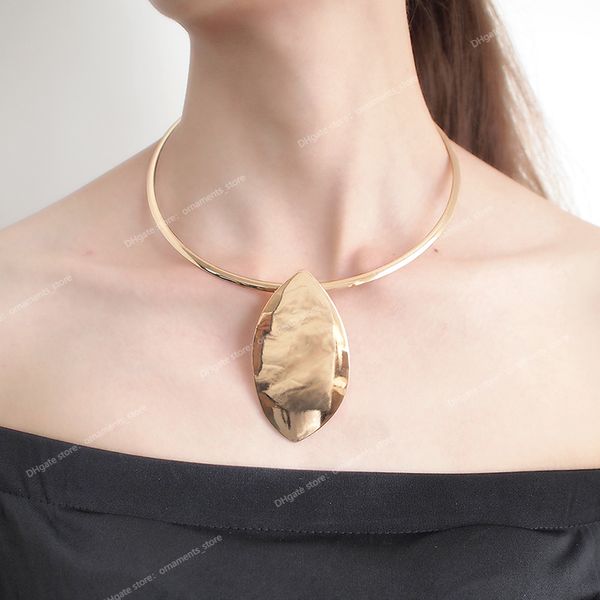oval shiny metal statement chokers necklaces for women big collar torques geometric necklace fashion jewelry punk fashion jewelrynecklace, Silver
oval shiny metal statement chokers necklaces for women big collar torques geometric necklace fashion jewelry punk fashion jewelrynecklace, Silver