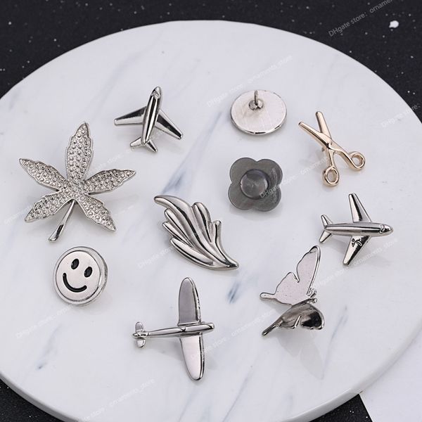 vintage simple cute alloy leaf butterfly airplane brooch men women lapel pins suit dress shirt collar clothing accessories fashion jewelrybr, Gray
vintage simple cute alloy leaf butterfly airplane brooch men women lapel pins suit dress shirt collar clothing accessories fashion jewelrybr, Gray