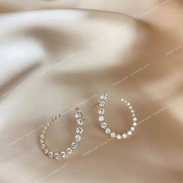 delicate u shaped zircon earrings new fashion jewelry korean style simple bijoux birthday gifts earringsstud earrings jewelry accessories, Golden;silver
delicate u shaped zircon earrings new fashion jewelry korean style simple bijoux birthday gifts earringsstud earrings jewelry accessories, Golden;silver