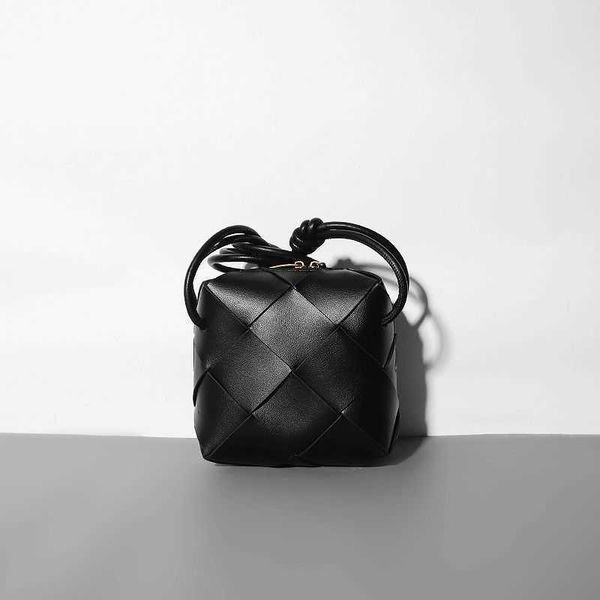 bag botegas cassette teen womens cross body designer bags mini handbag camera 2023 leather messenger z8ms
bag botegas cassette teen womens cross body designer bags mini handbag camera 2023 leather messenger z8ms