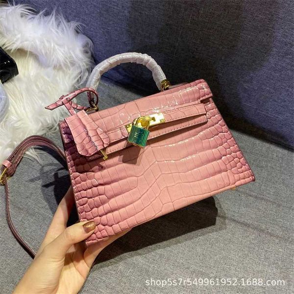 tote handbag kellie kellybag stone grain gradient color crocodile high-gloss patent leather kaili female cow factory sales single-shoulder m
tote handbag kellie kellybag stone grain gradient color crocodile high-gloss patent leather kaili female cow factory sales single-shoulder m