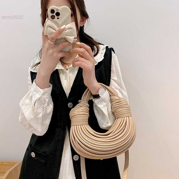 evening bags 2023 trend new line bundle clutch bag for female women's handbag and purse designer shoulder bag senior hobos sac
evening bags 2023 trend new line bundle clutch bag for female women's handbag and purse designer shoulder bag senior hobos sac
