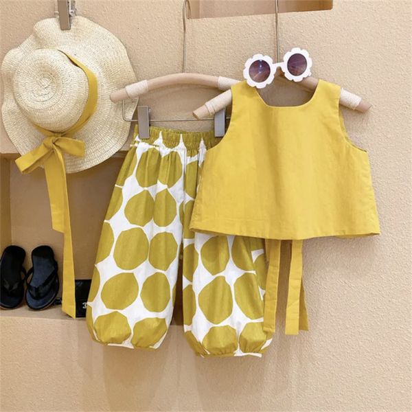 clothing sets girls clothes set black sleelvess shirt and dot pants toddler girl summer sets brand outfits children clothing set 230418, White
clothing sets girls clothes set black sleelvess shirt and dot pants toddler girl summer sets brand outfits children clothing set 230418, White