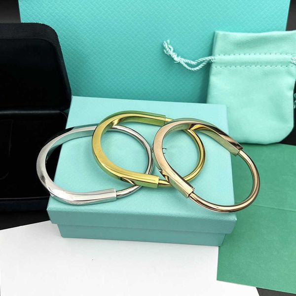 bangle lock bracelet designer bracelets luxury jewelry for women fashion titanium steel alloy gold-plated craft never fade not allergic moti, Black
bangle lock bracelet designer bracelets luxury jewelry for women fashion titanium steel alloy gold-plated craft never fade not allergic moti, Black