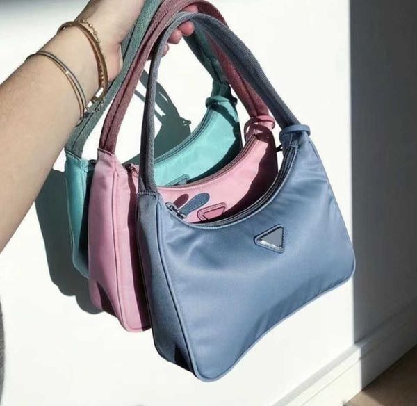 women' saffiano reeditions 2000 nylon shoulder bag luxury the tote handbag prad beach envelope crossbody designer bags man canva pink c
women' saffiano reeditions 2000 nylon shoulder bag luxury the tote handbag prad beach envelope crossbody designer bags man canva pink c