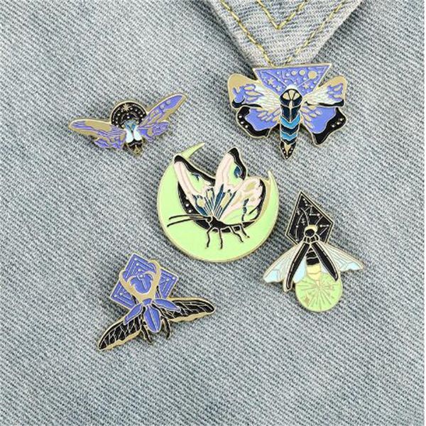 trendy cartoon luminous brooch creative personality animal firefly butterfly badge ae693, Gray
trendy cartoon luminous brooch creative personality animal firefly butterfly badge ae693, Gray