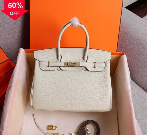 new totes 5a fashion purse women shoulder bags cowskin genuine leather handbag scarf charm with shoulders straps and packing box birkin bag
new totes 5a fashion purse women shoulder bags cowskin genuine leather handbag scarf charm with shoulders straps and packing box birkin bag