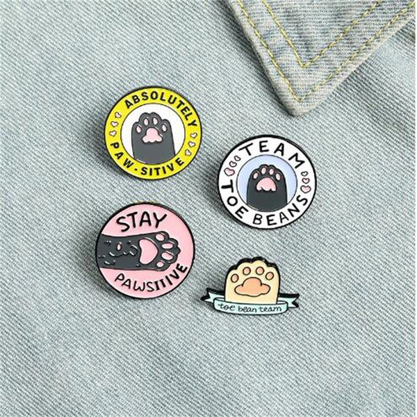 new cartoon cat claw letter brooch creative design cute circular clothing badge ae691, Gray
new cartoon cat claw letter brooch creative design cute circular clothing badge ae691, Gray