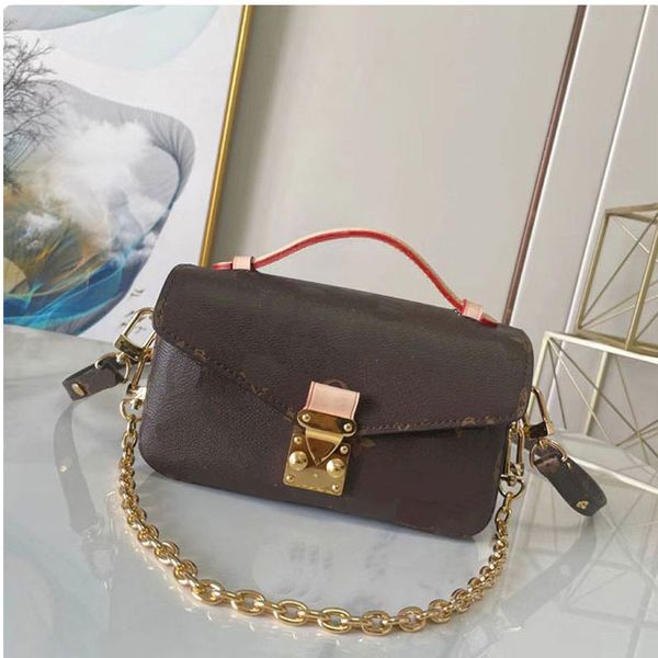designer bag shoulder bag messenger bag combination embossed presbyopia fashion luxury leather men's and women's crossbody bag bra
designer bag shoulder bag messenger bag combination embossed presbyopia fashion luxury leather men's and women's crossbody bag bra