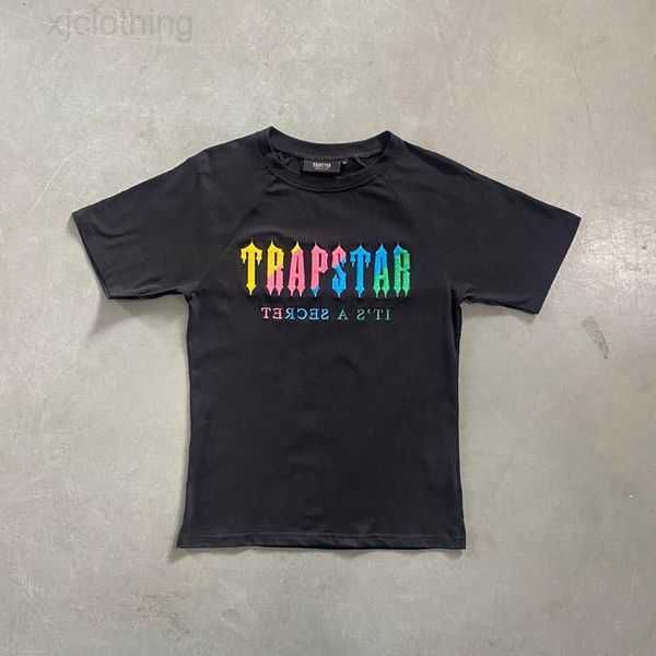 2023 summer mens t shirs trapsar designers classic men shir round neck loose ops pans leer coon shirs breahable embroidery tracksuis ee pure, White;black
2023 summer mens t shirs trapsar designers classic men shir round neck loose ops pans leer coon shirs breahable embroidery tracksuis ee pure, White;black