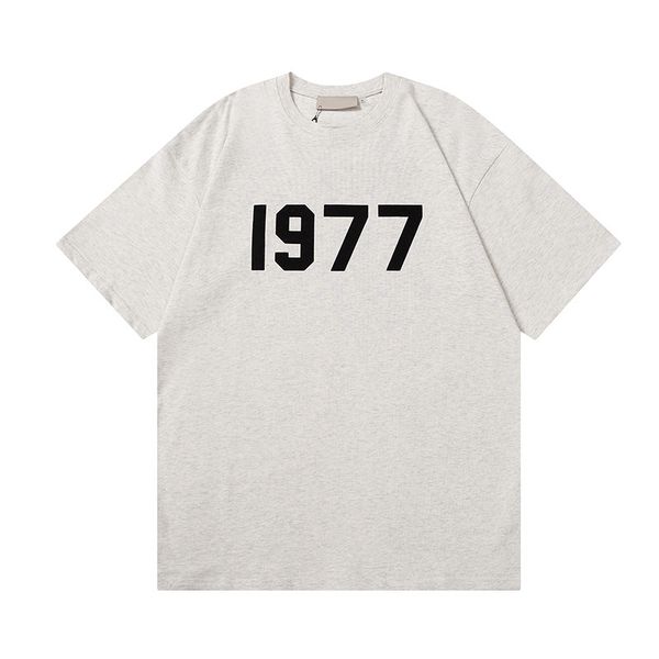 2023 summer designer luxury mens t shirt t-shirt front flocking 1977 letter silicon back high streetwear loose oversize tee skateboard tshir, White;black
2023 summer designer luxury mens t shirt t-shirt front flocking 1977 letter silicon back high streetwear loose oversize tee skateboard tshir, White;black