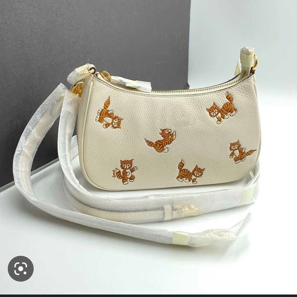 cute cat designer handbags tote women bags print armpit bag mahjong bag lychee grain cowhide handbag 230420
cute cat designer handbags tote women bags print armpit bag mahjong bag lychee grain cowhide handbag 230420
