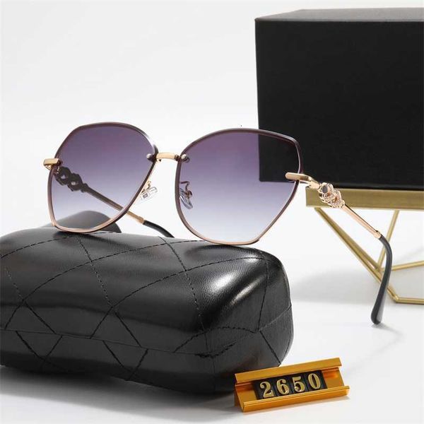 luxury brand design glasses classic travel gradient lens retro men's sunglasses fashion uv400, White;black
luxury brand design glasses classic travel gradient lens retro men's sunglasses fashion uv400, White;black