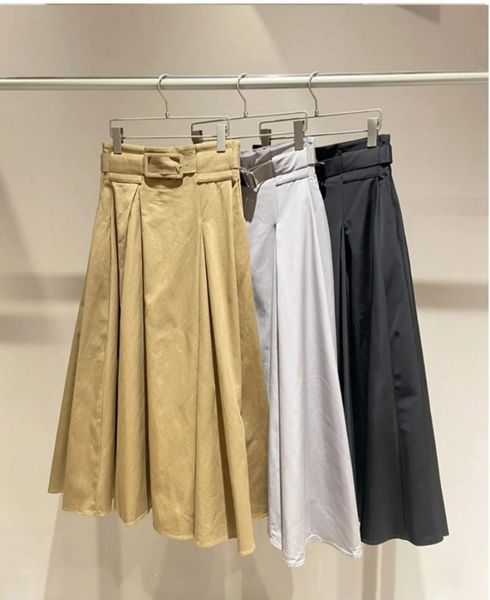 dresses kuzuwata solid color high waist aline long slim pleated skirt 2022 autumn winter new women jupes japan mujer faldas with belt, Black;gray
dresses kuzuwata solid color high waist aline long slim pleated skirt 2022 autumn winter new women jupes japan mujer faldas with belt, Black;gray