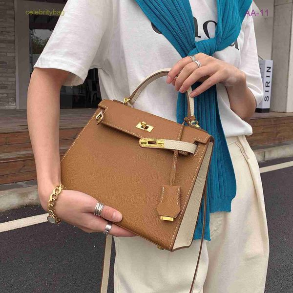 designer kelys handbags hemrres leather second generation palmprint color contrast one shoulder quality women's crossbody versatile ins
designer kelys handbags hemrres leather second generation palmprint color contrast one shoulder quality women's crossbody versatile ins
