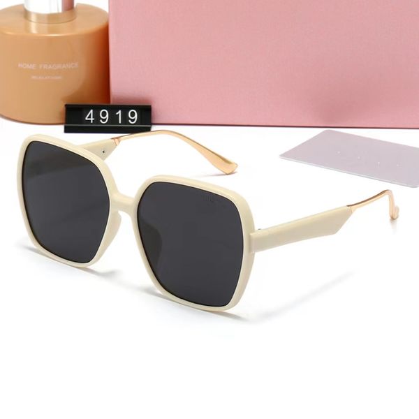 fashion classic women's sunglasses metal square gold frame women's universal retro style attitude sunglasses protect glasses with, White;black
fashion classic women's sunglasses metal square gold frame women's universal retro style attitude sunglasses protect glasses with, White;black